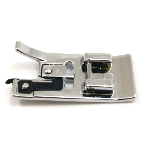 CALCADOR DOMÉSTICO P/ OVERLOCK C/ GUIA S/ FACA - WESTMAN